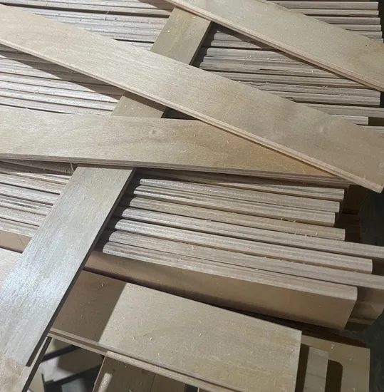 ポプラ LVL スラットベース、紙ラミネートと穴付き